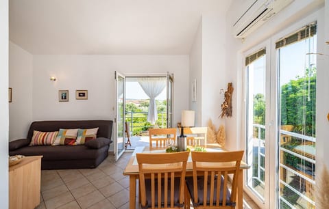Apartment Mare - Unit 373660-13