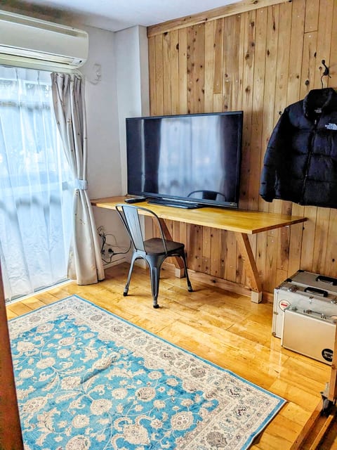 Quiet Apartment Near Shibuya Crossing | Walk