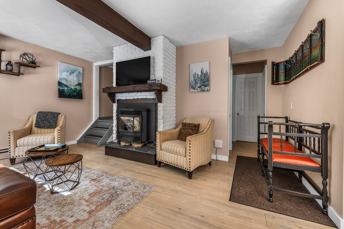Cozy Chalet 12 Min to Stratton & 7 Min to Bromley