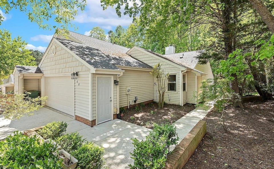 Private entrance, 2 car garage. Cozy and peaceful.