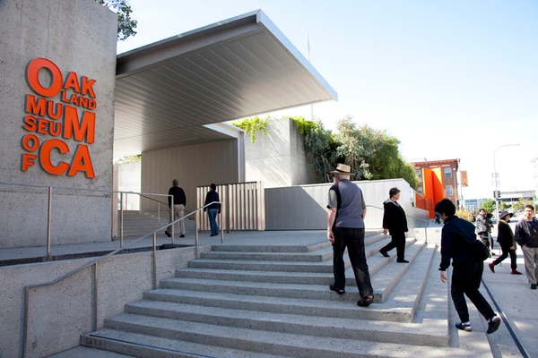 elegant-1br-victorian-in-oakland/