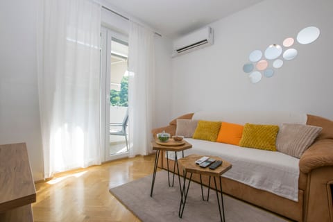 Apartment Molly - Unit 377780-13