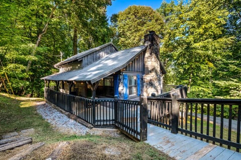 Unique Charm~Central Location~Hot Tub~Games~Loved