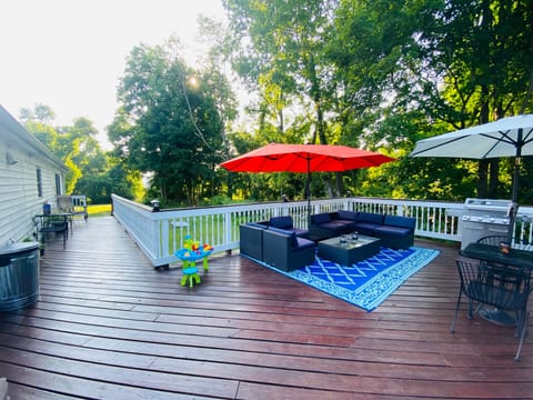 Private Getaway w/ Pool, Hot Tub + Game Room