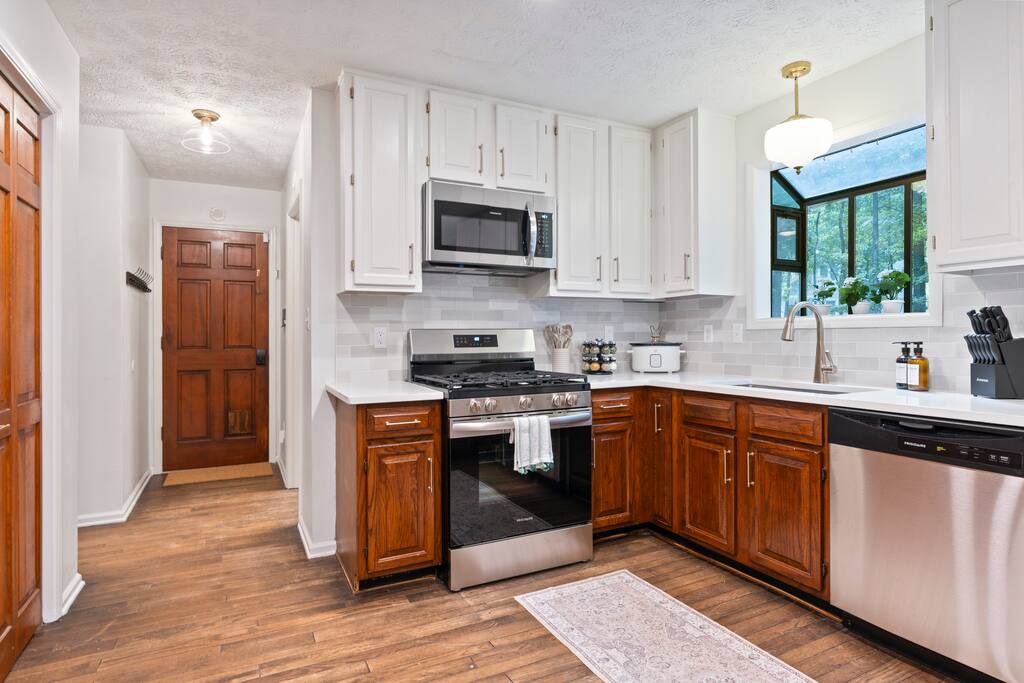 golf-cart-path-retreatorpets-ok/