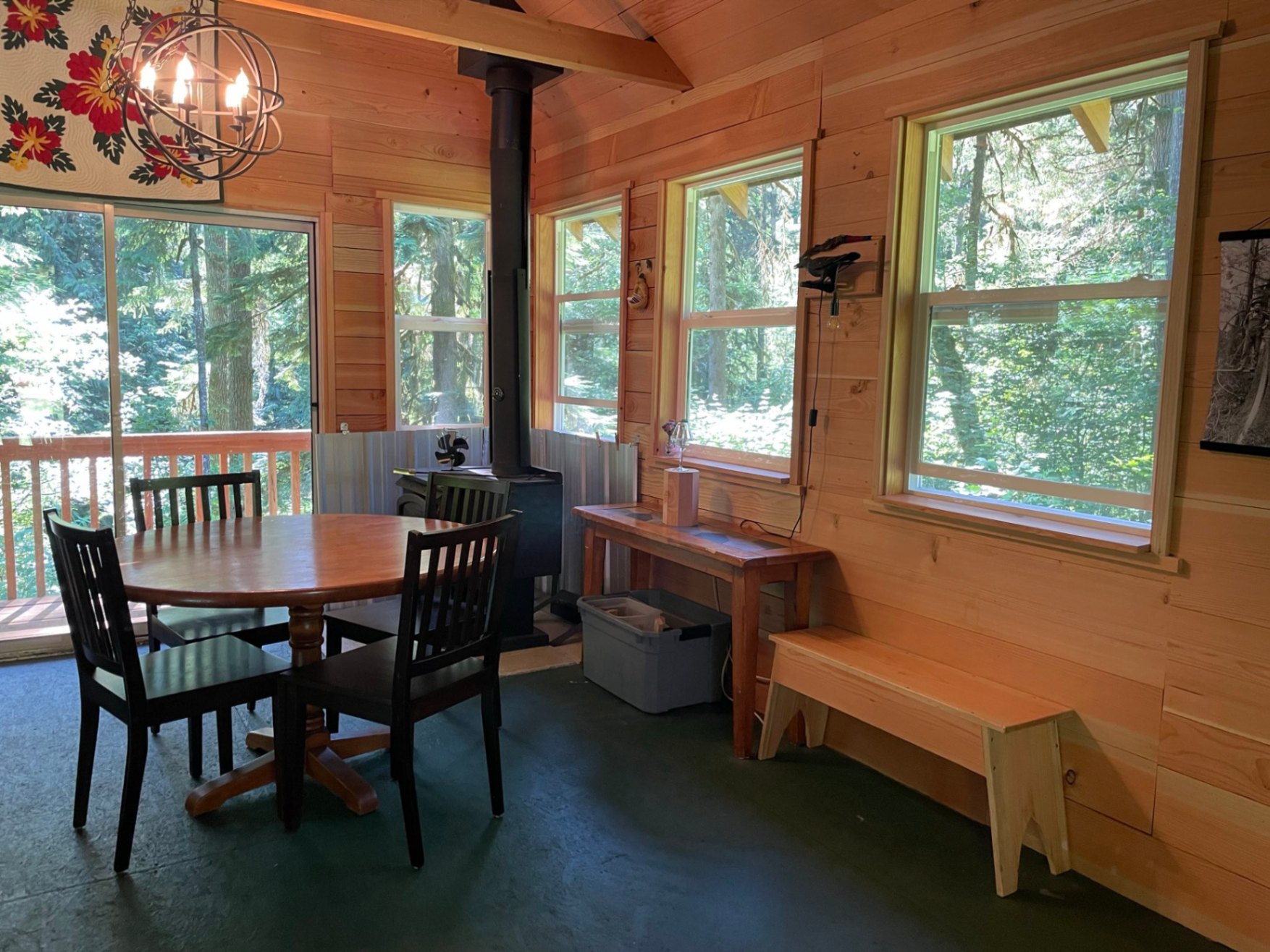 Creek Cabin in the Woods