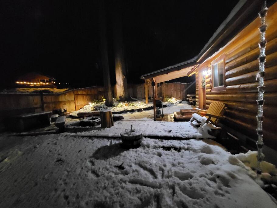 The Knotty Shack during winter.