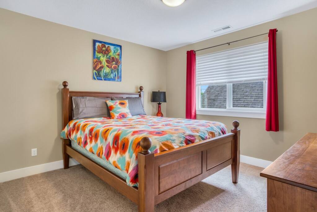Bedroom 2 with queen bed 