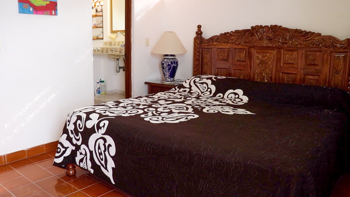 The Penthouse" with Incredible PV Views image 4