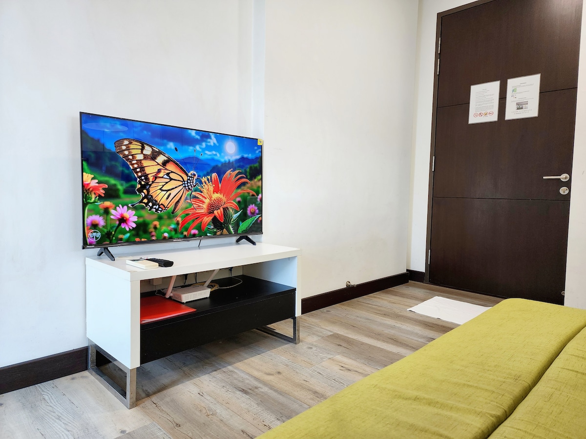 The Tiny Treasure Stay #1BR image 1