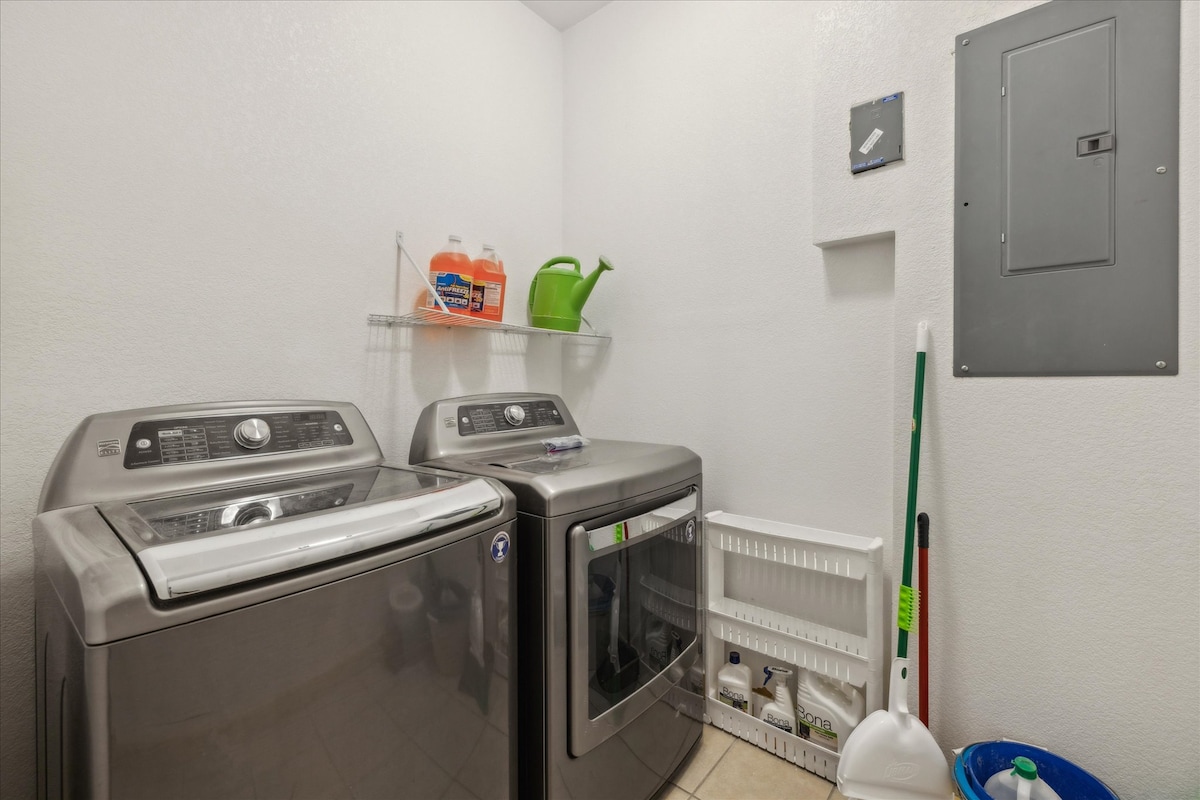 Laundry Room: Enjoy the convenience of in-unit laundry—perfect for your adventurous getaway!
