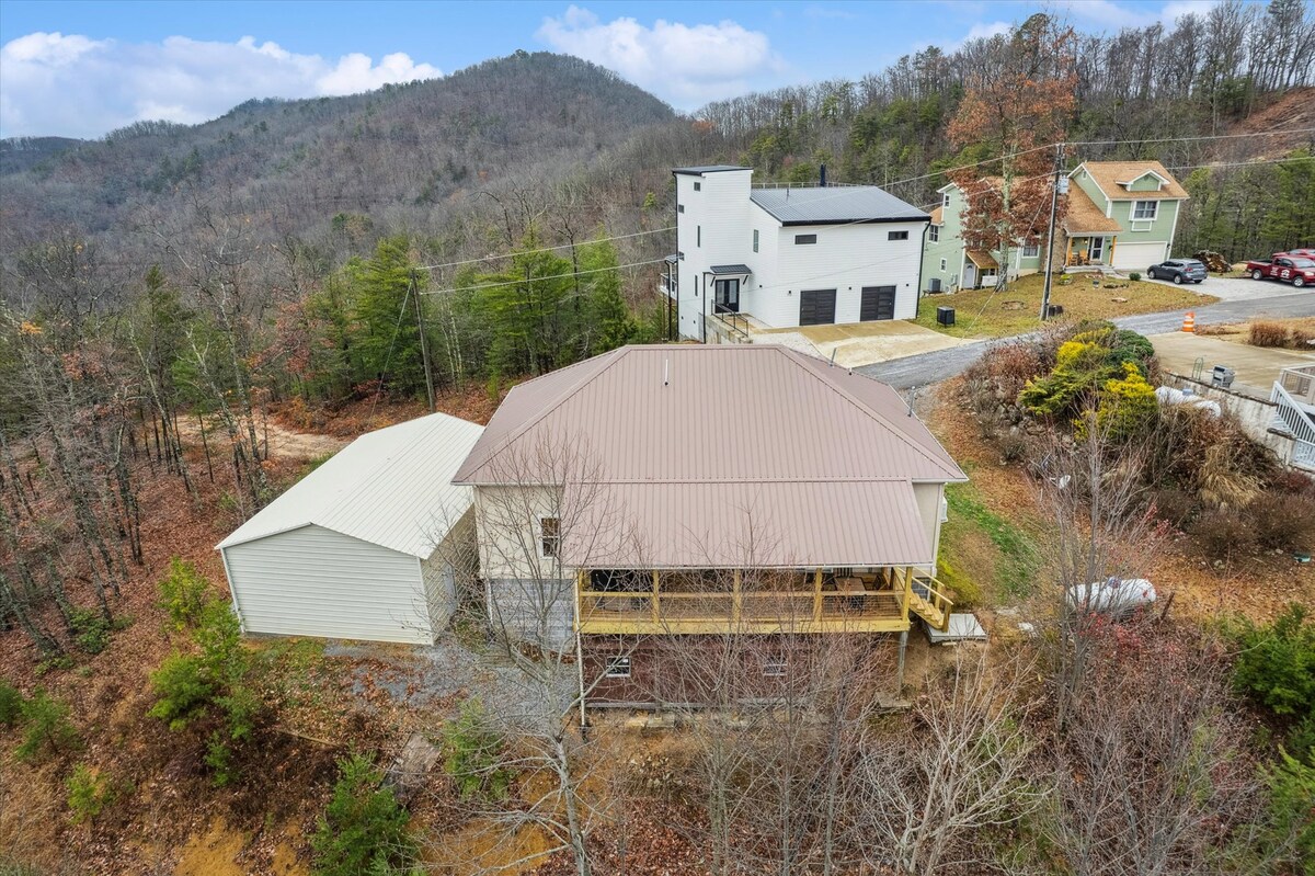 Exterior Retreat: Stunning mountain views await at this spacious, inviting vacation getaway!
