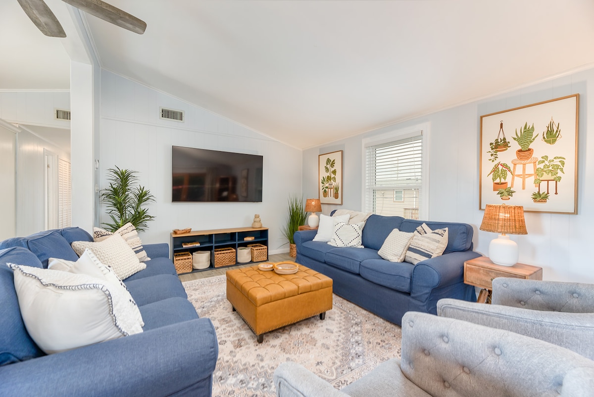 stylish-beachside-cottage!/