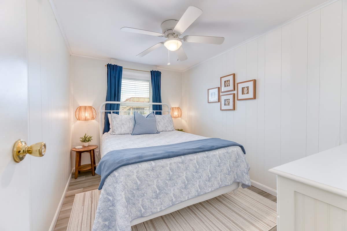 stylish-beachside-cottage!/