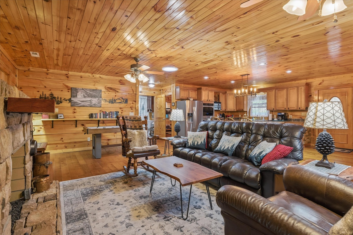 cozy-cottage-wev-charger-firepit-and-bed-swing/