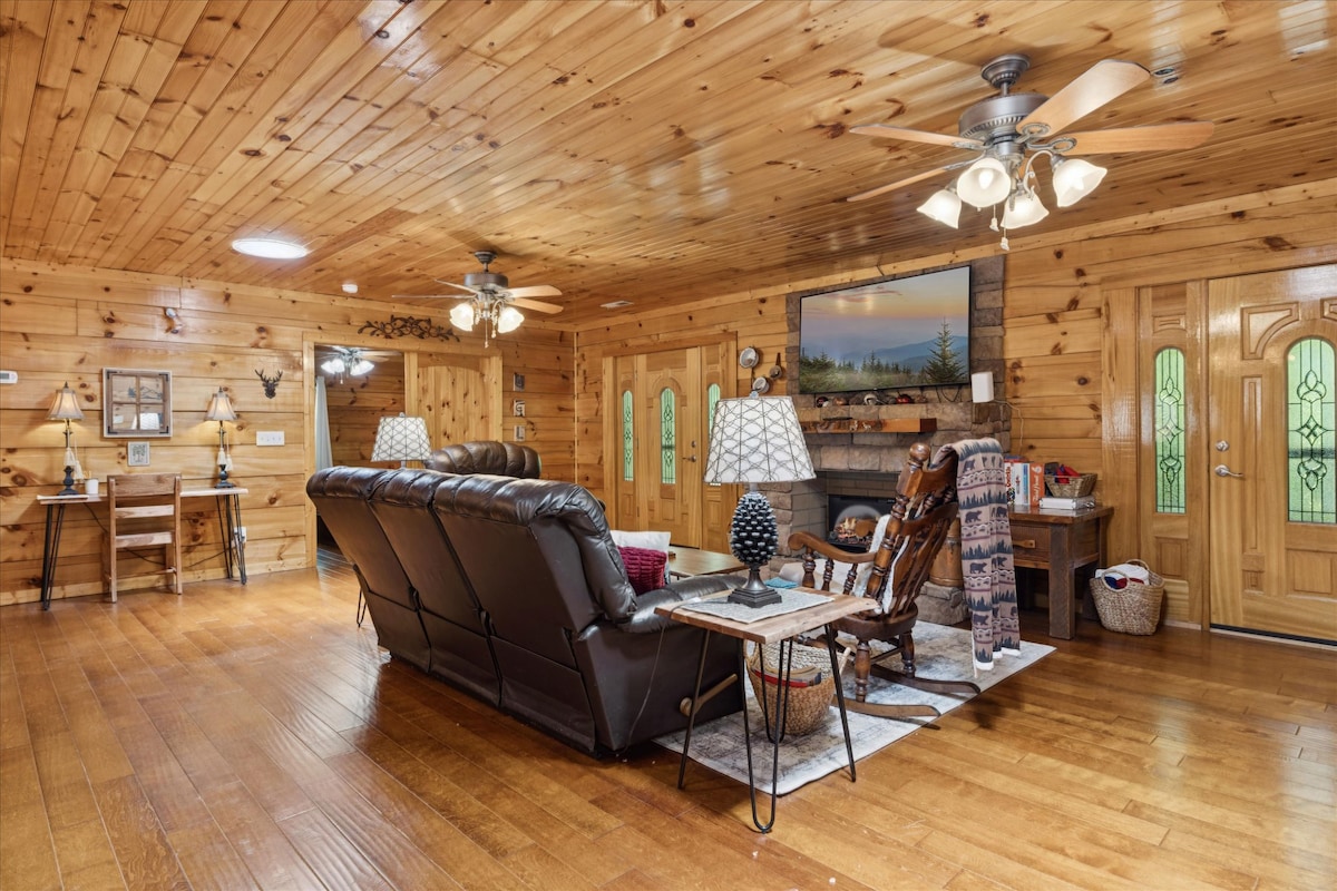 cozy-cottage-wev-charger-firepit-and-bed-swing/