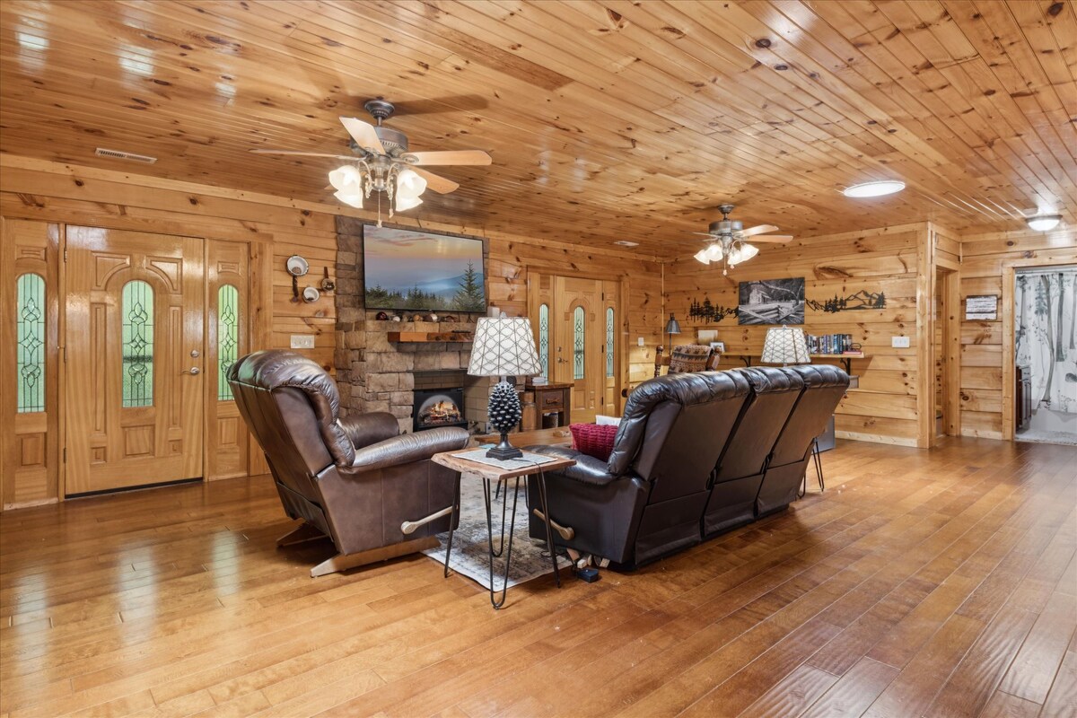 cozy-cottage-wev-charger-firepit-and-bed-swing/