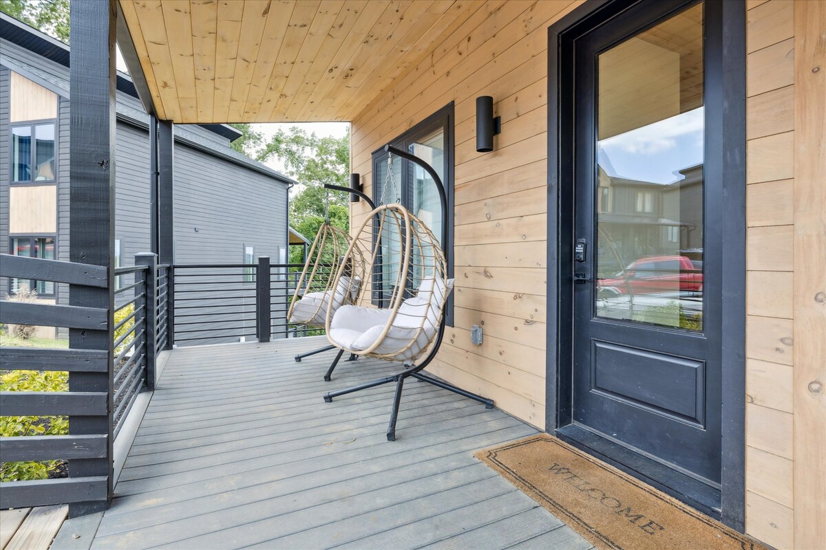 luxury-cabin-w-indoor-pool-hot-tub-and-game-room/