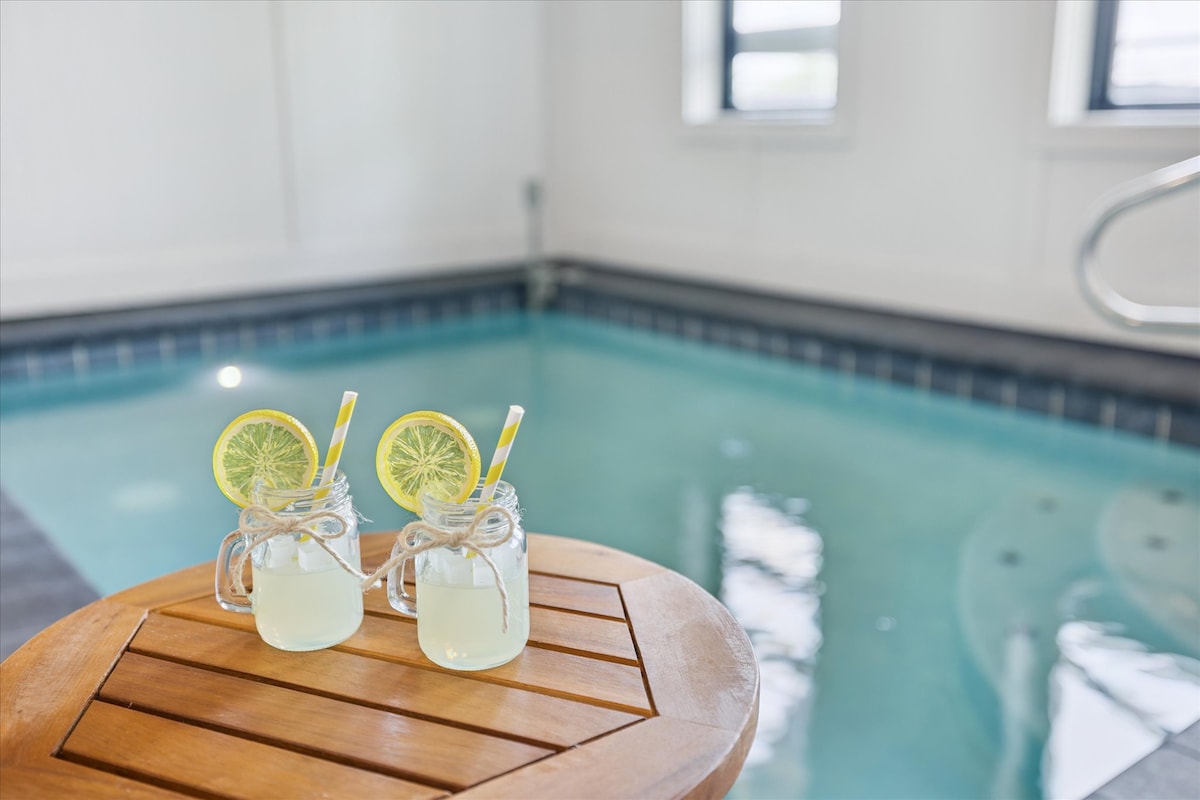 luxury-cabin-w-indoor-pool-hot-tub-and-game-room/