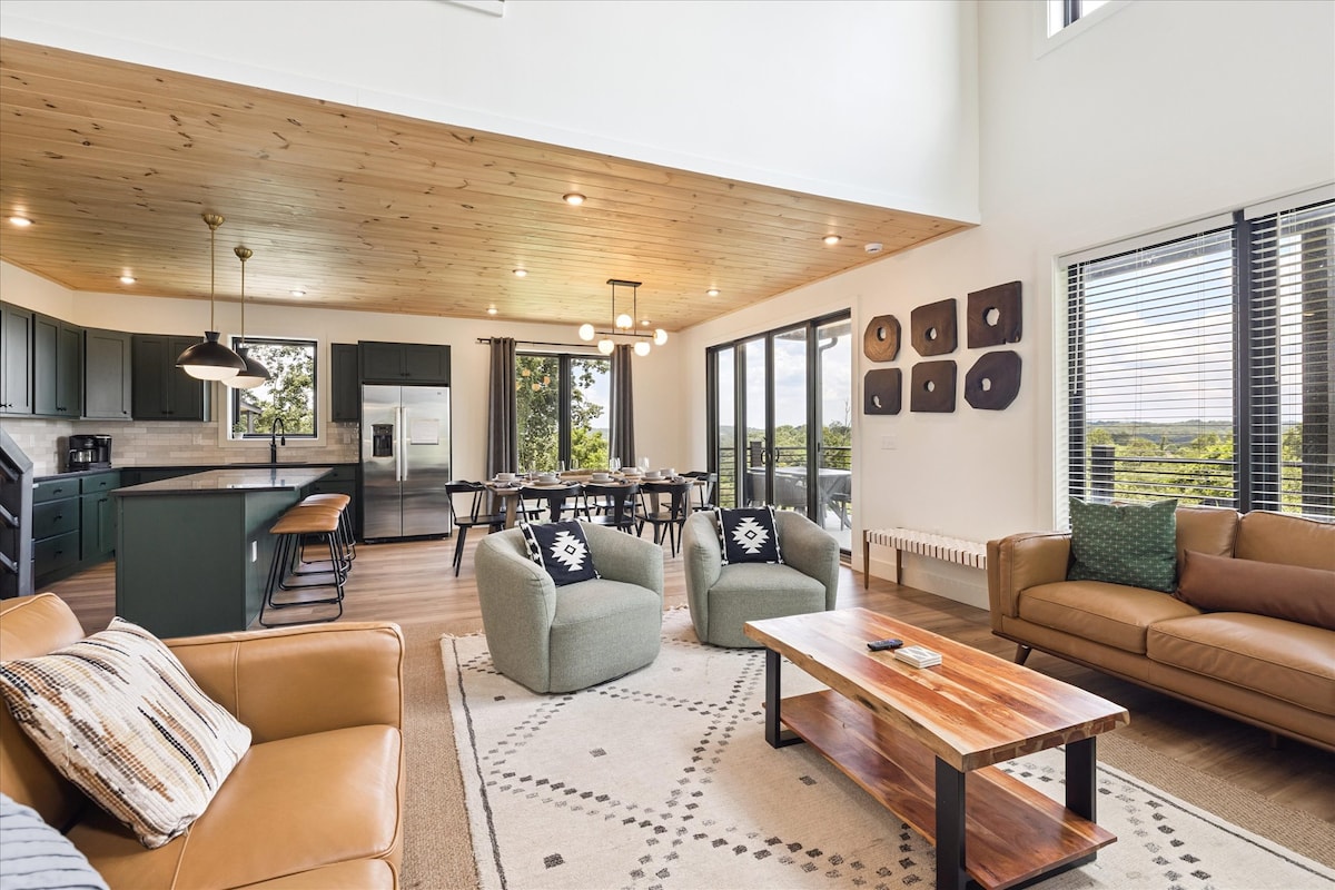 luxury-cabin-w-indoor-pool-hot-tub-and-game-room/