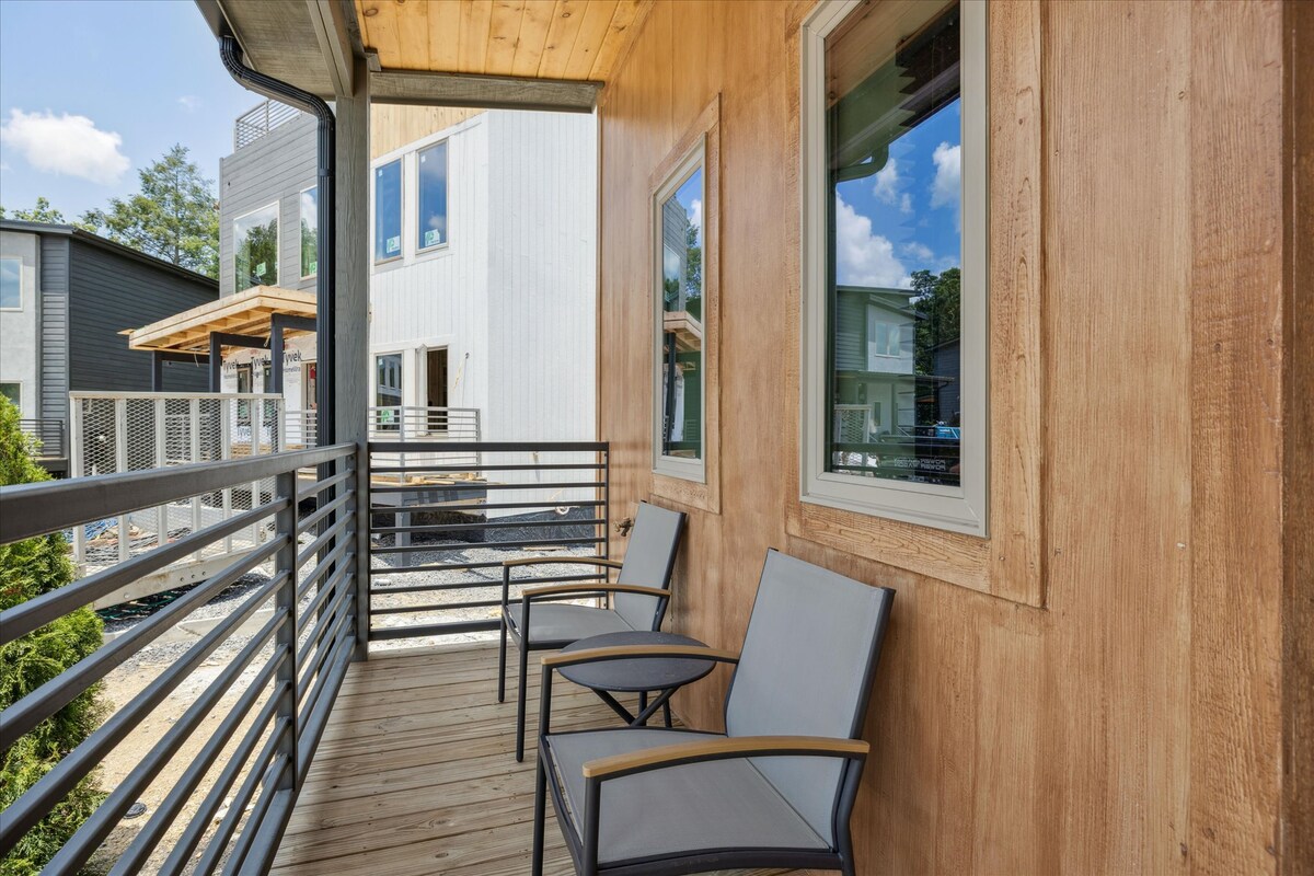 gorgeous-brand-new-home-wpool-game-room-hot-tub/