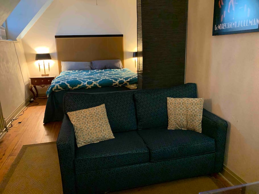 Fort Washington Railway Room, King Bed, Sofa Bed