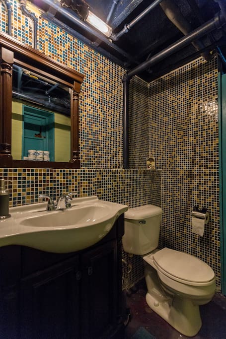 Florence Room - 3min to CTA, Free Parking, Roomy