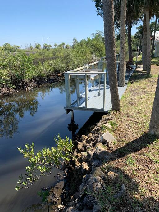 Another view of the dock/fish cleaning station - Paradise at Ozello Cottage  - Crystal River