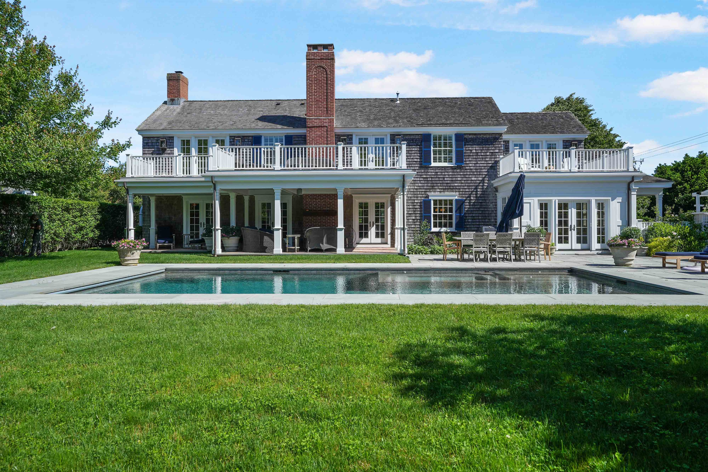 sandpiper-fields-luxury-field-club-home-close-to-south-beach/