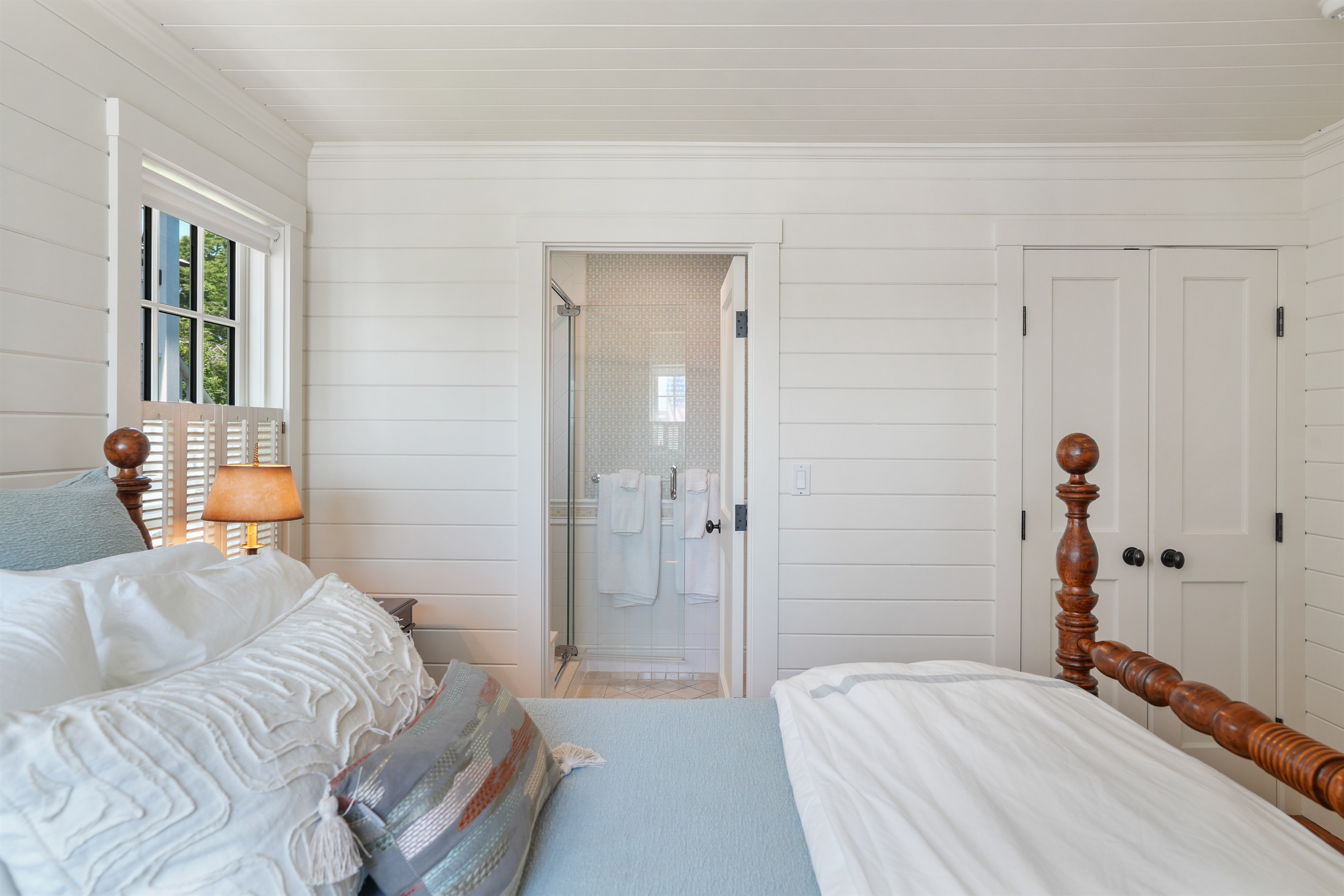 amazing-waterfront-home-in-edgartown-with-light-house-view/