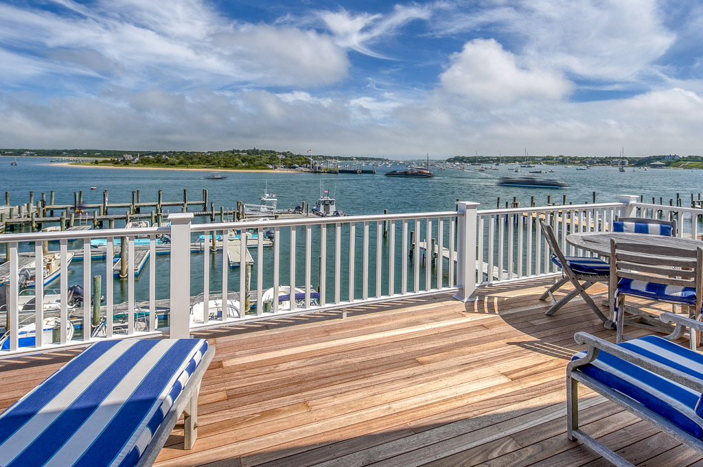 morse-ferry-house-deluxe-waterfront-home-in-edgartown/