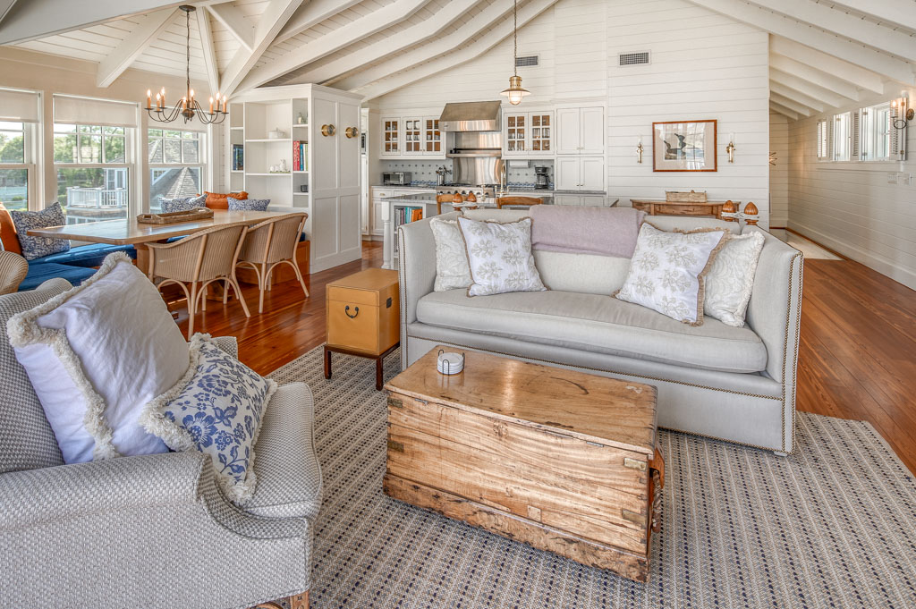 morse-ferry-house-deluxe-waterfront-home-in-edgartown/