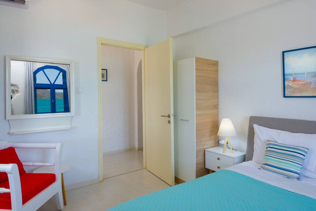 eleftheria-sea-side-traditional-house/