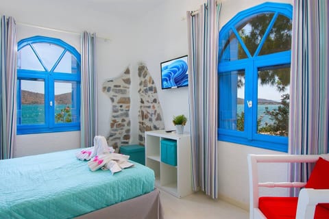 Eleftheria Sea Side Traditional House