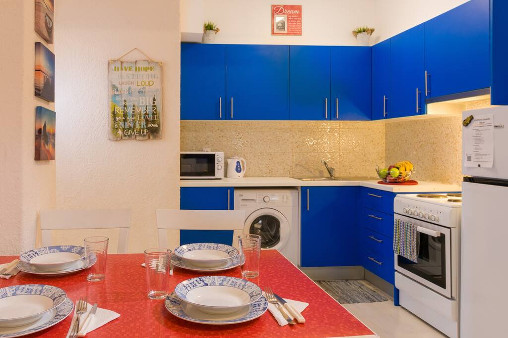 eleftheria-sea-side-traditional-house/