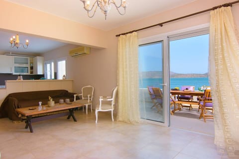 Kristallia - Elounda seafront vacation rental