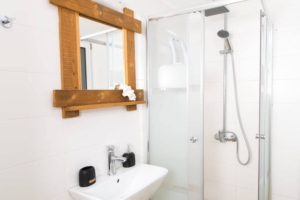 iliana-seaside-house/