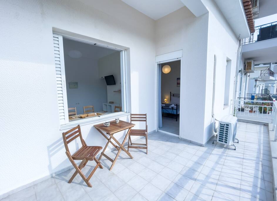 elounda-square-port-sea-view-apartment/