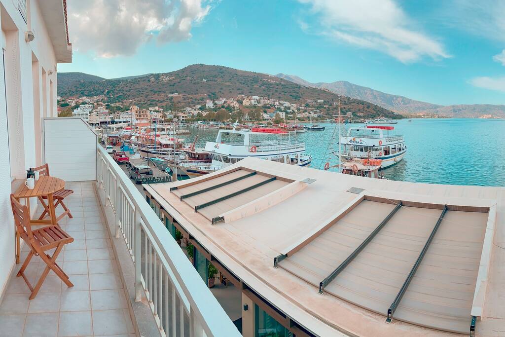 port-and-sea-view-and-elounda-center-apartment/