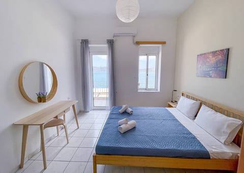 Port & sea view & Elounda center Apartment