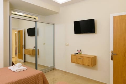 Melia deluxe city view apartment