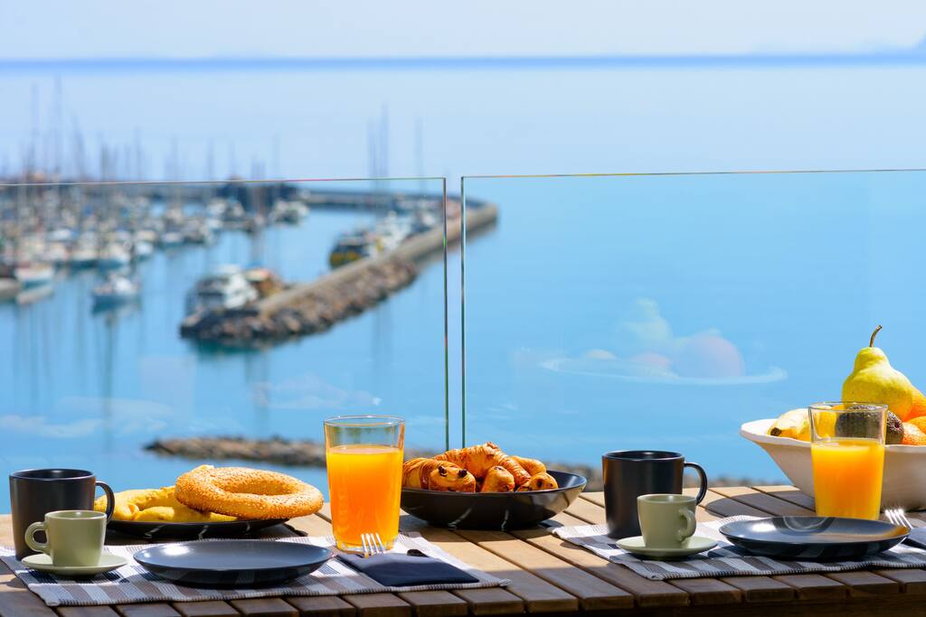 indigo-luxury-apartment/