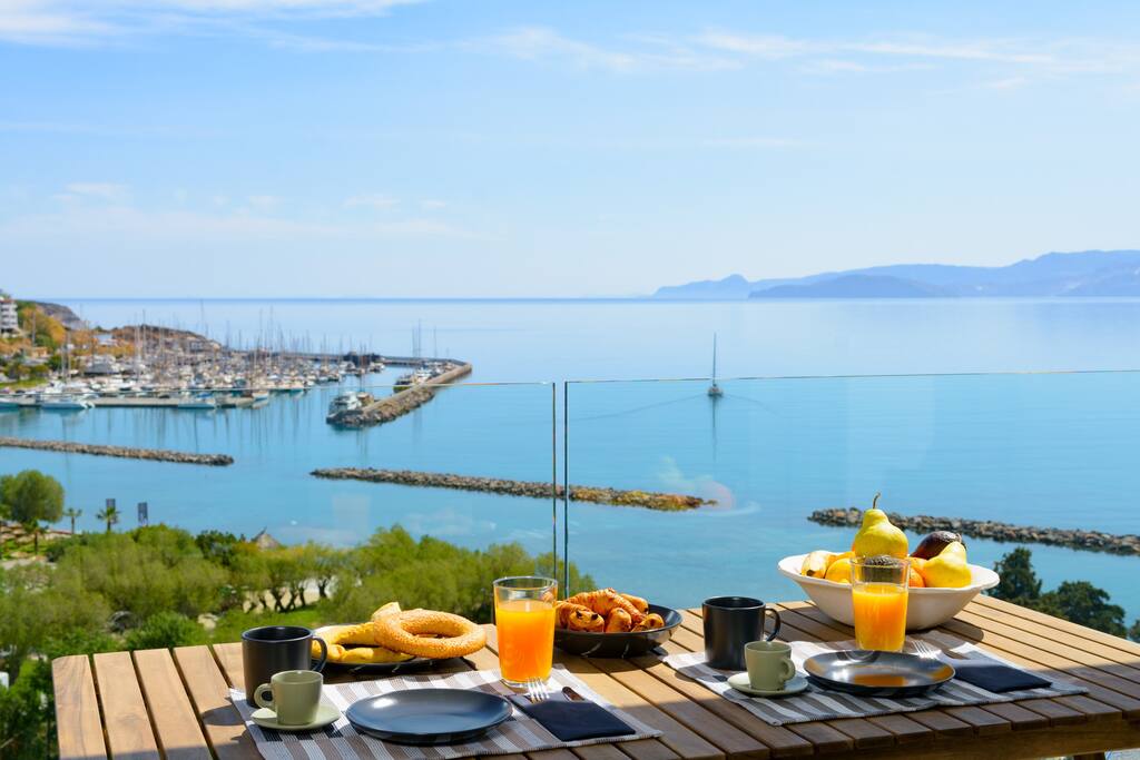 indigo-luxury-apartment/