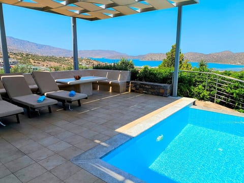 Minimal  panoramic sea View Villa in Elounda