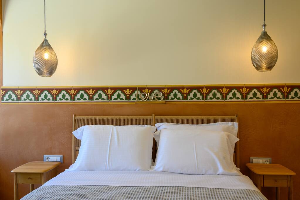 beachfront-luxury-3-bedroom-apt-agios-nikolaos/