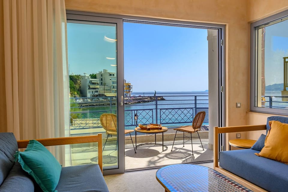 Asteria Seafront Luxury Apartment - Agios Nikolaos