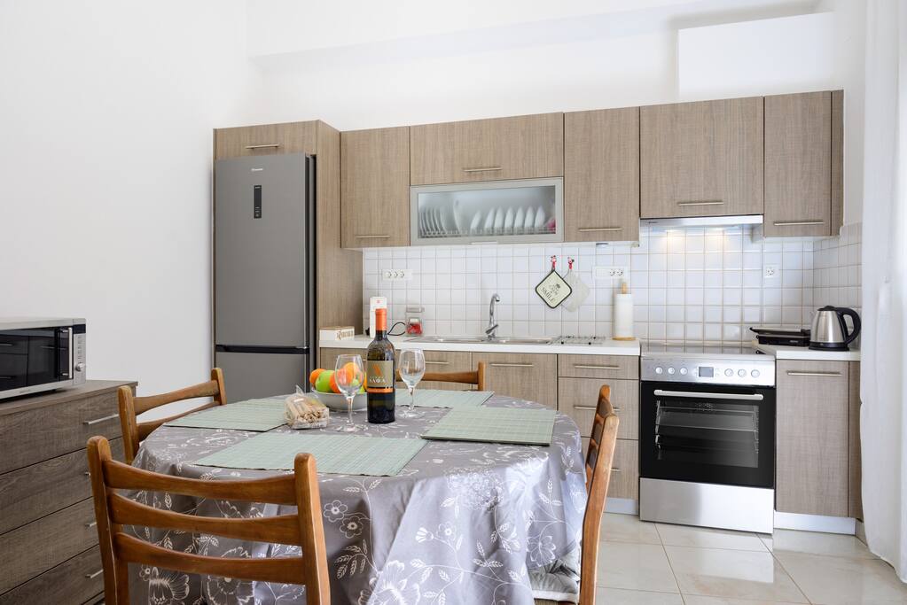 summer-retreat-ground-floor/