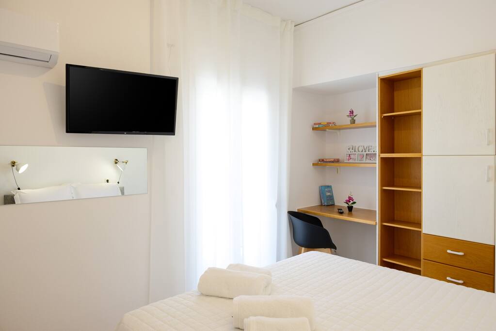 summer-retreat-3rd-floor/