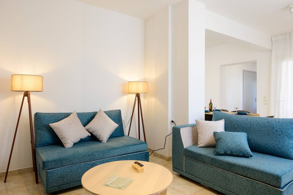 summer-retreat-3rd-floor/