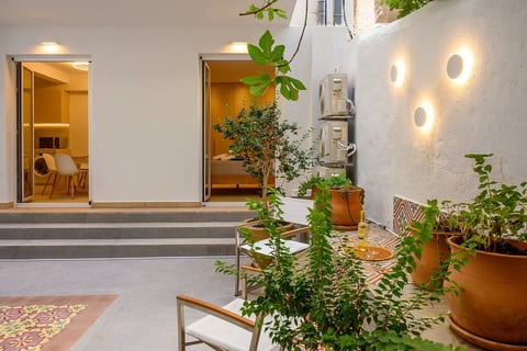 20 seconds to the beach deluxe Apartment